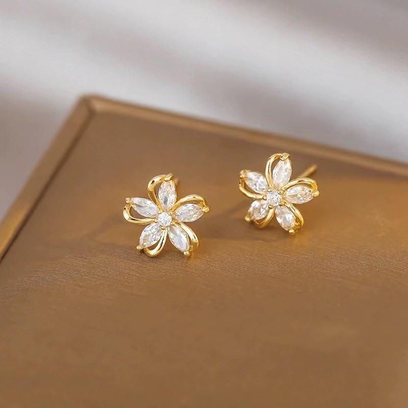 Dainty Flower Stud Earrings fo - đánh giá và giá Helix Cartilage Ring